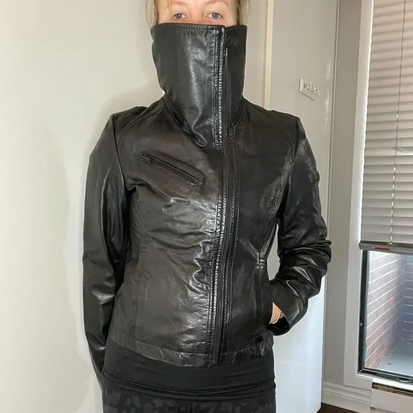 Kenneth Cole Leather Jacket - Picture 8 of 9